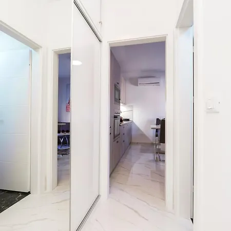 Luxury Old * זאדאר